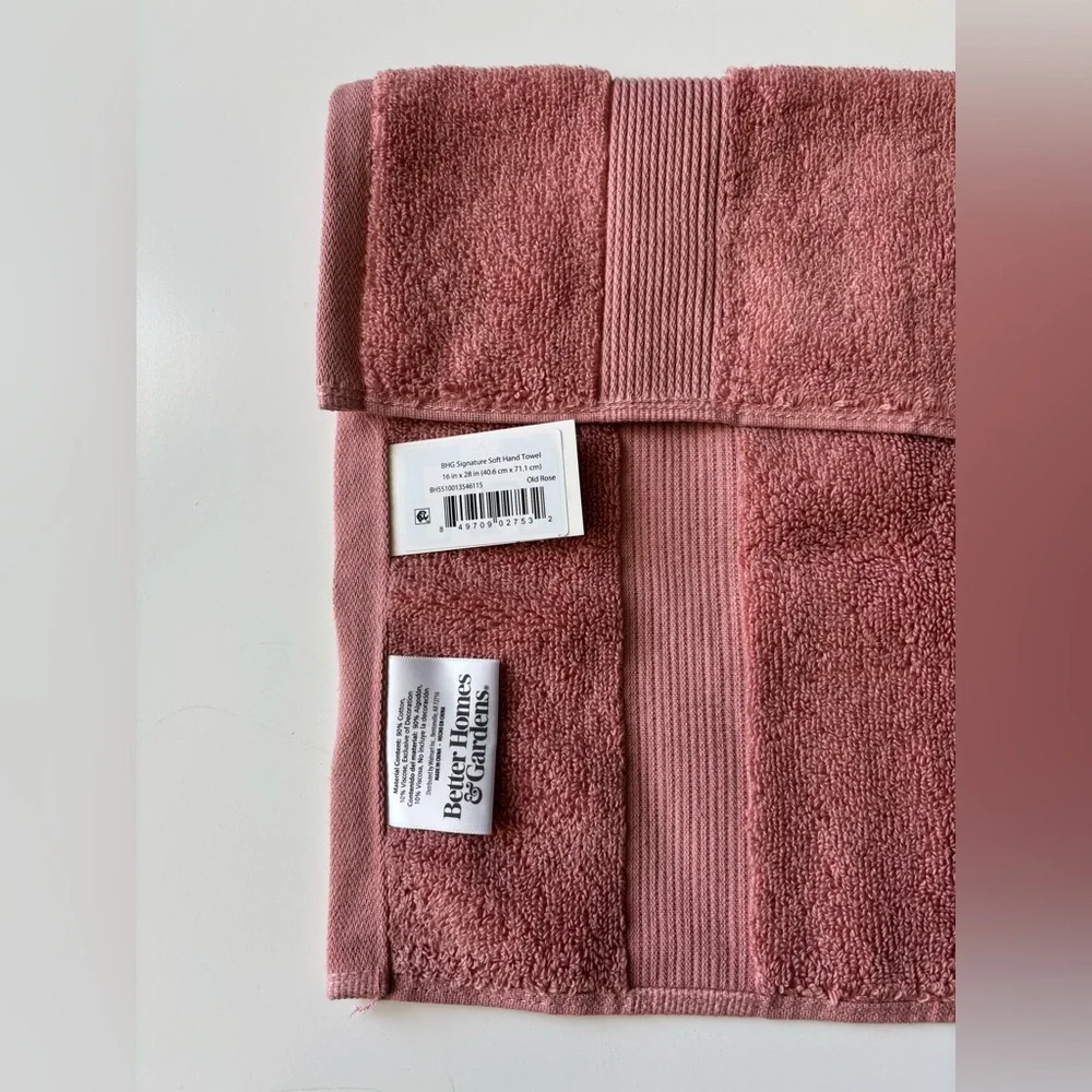 Better Homes & Garden Hand Towel NWT